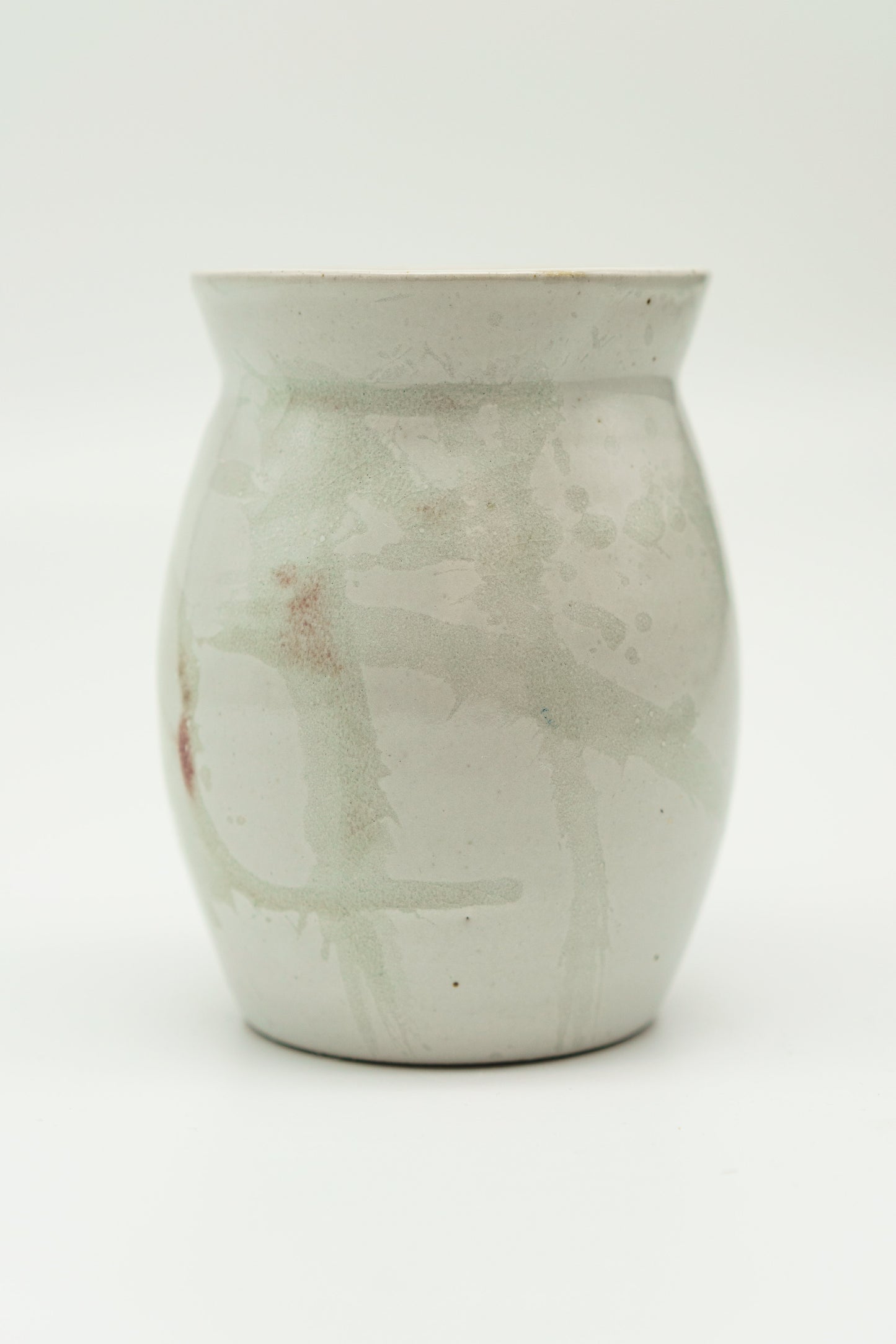 Rounded Vase in White Splatter