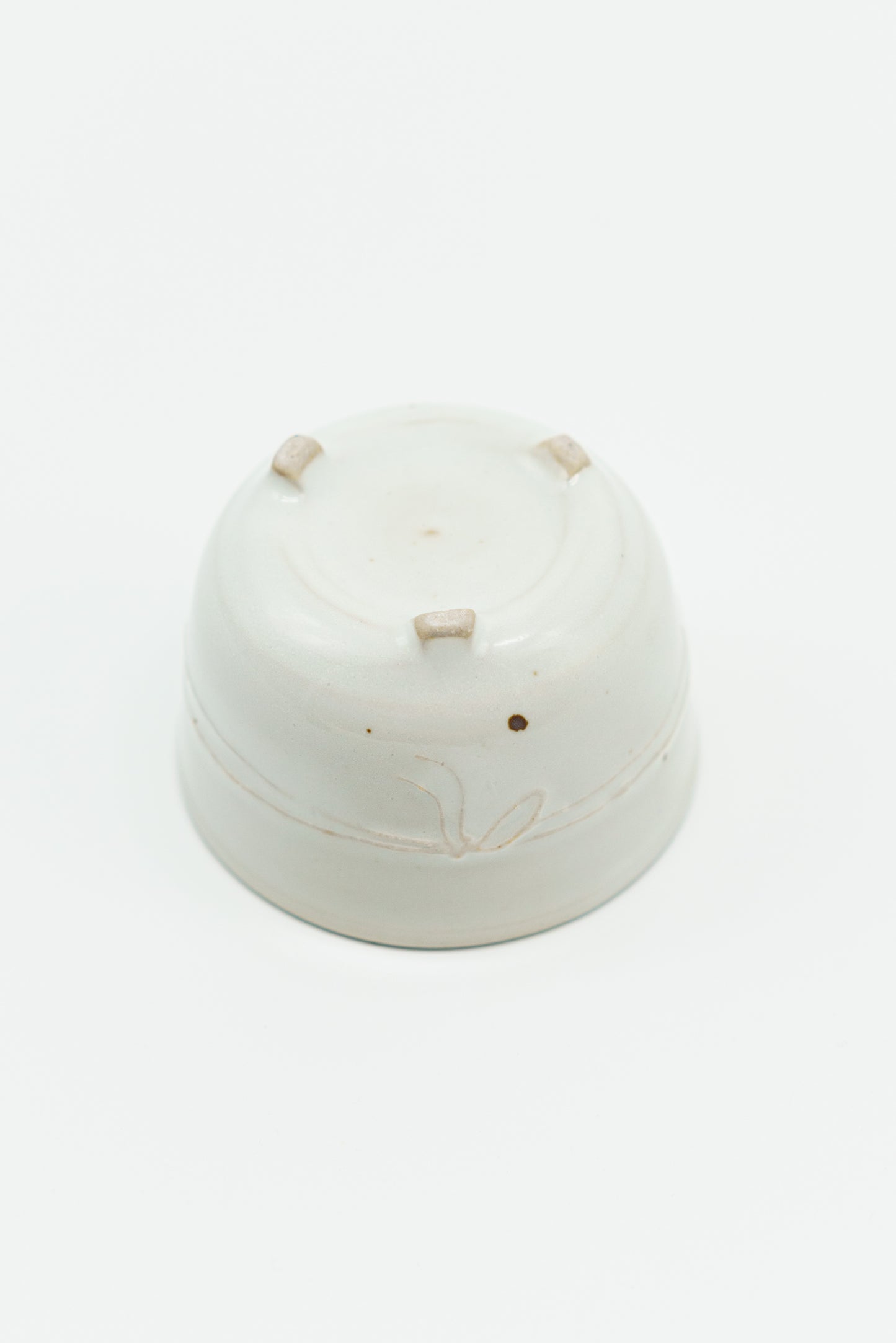 White Ribbon Teacup with Beauty Mark