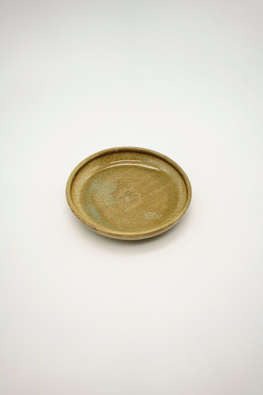 Spotted-Mustard Curved Plate