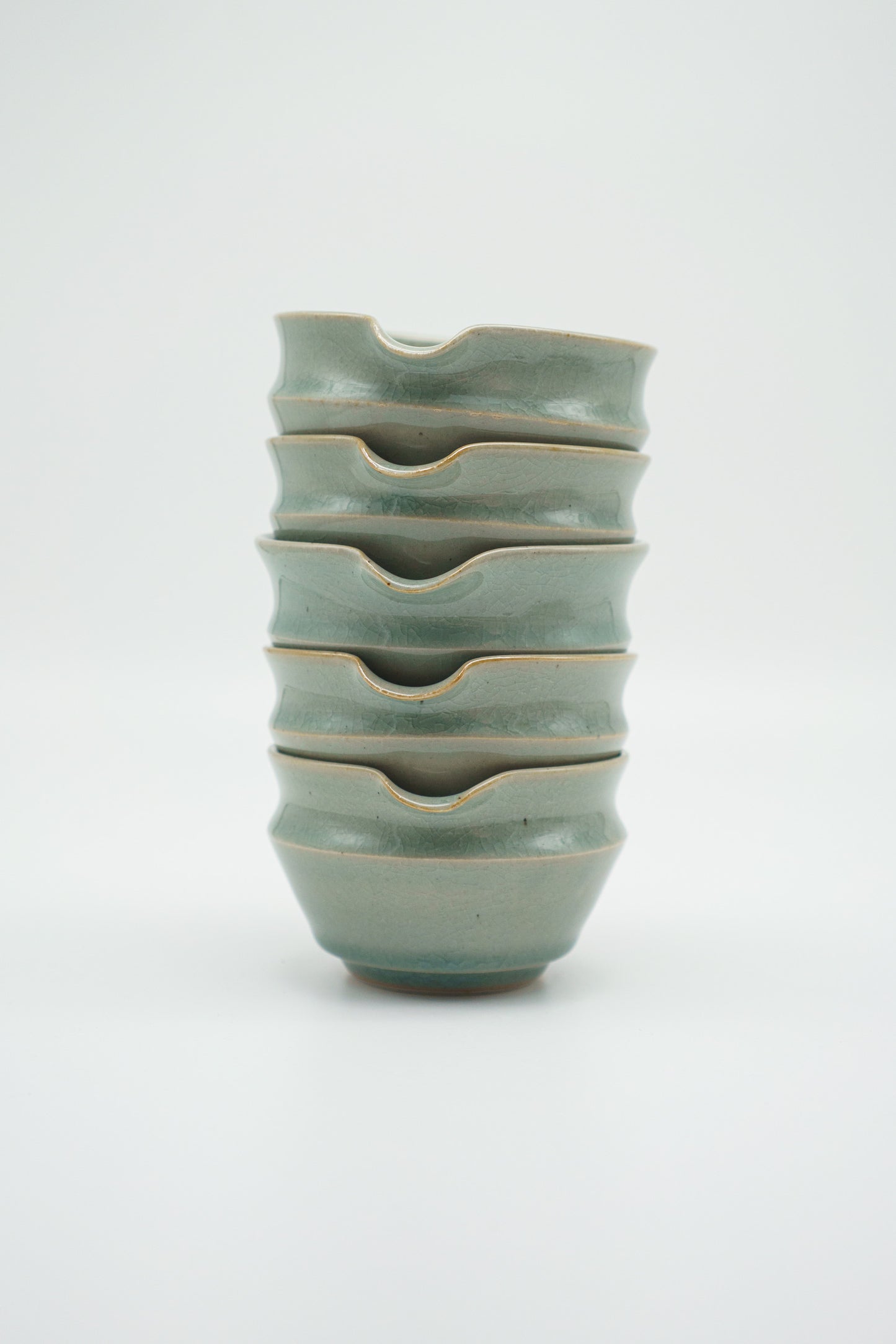 Collared Matcha Bowl in Celadon Blue