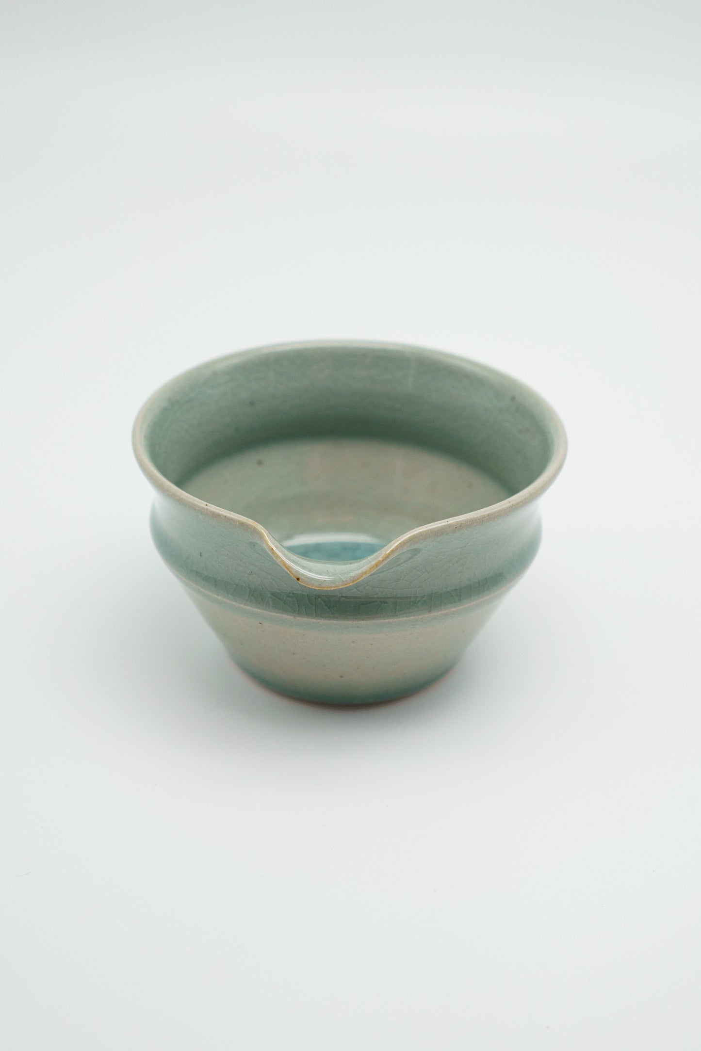 Collared Matcha Bowl in Celadon Blue