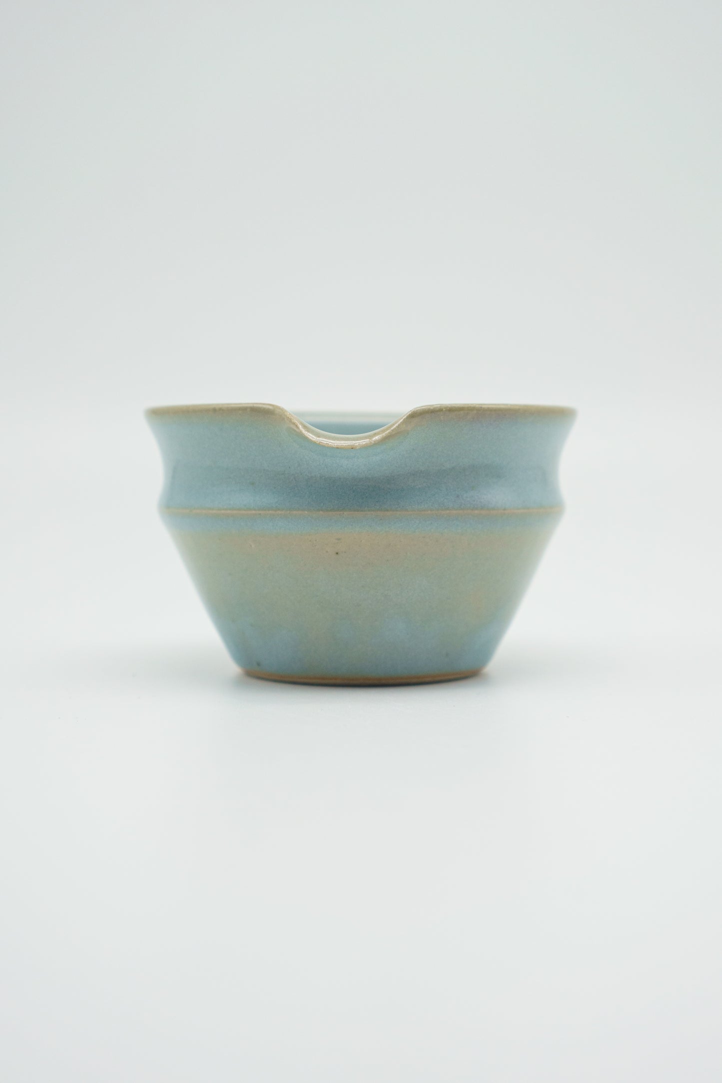 Collared Matcha Bowl in Icy Crackle Blue