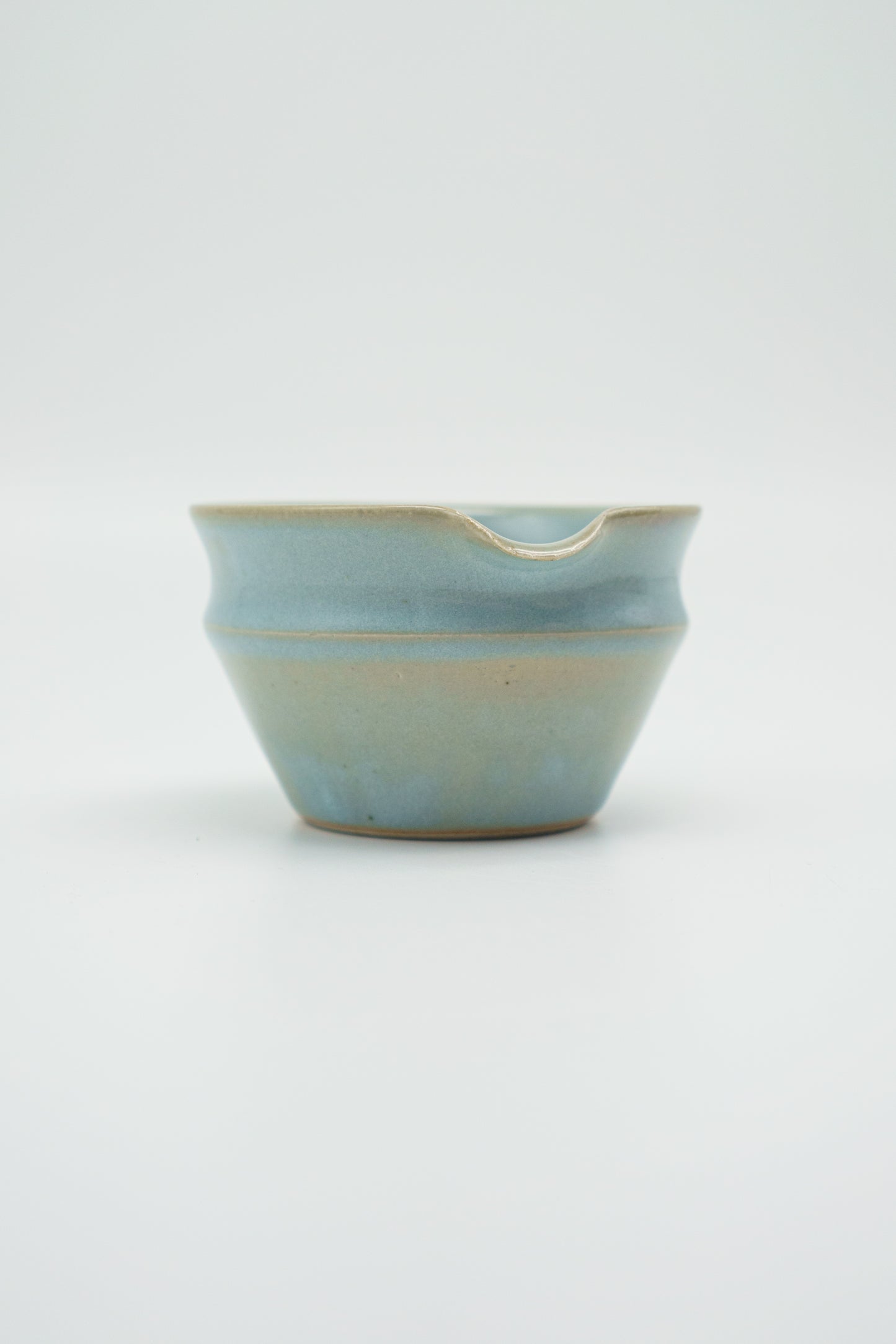 Collared Matcha Bowl in Icy Crackle Blue