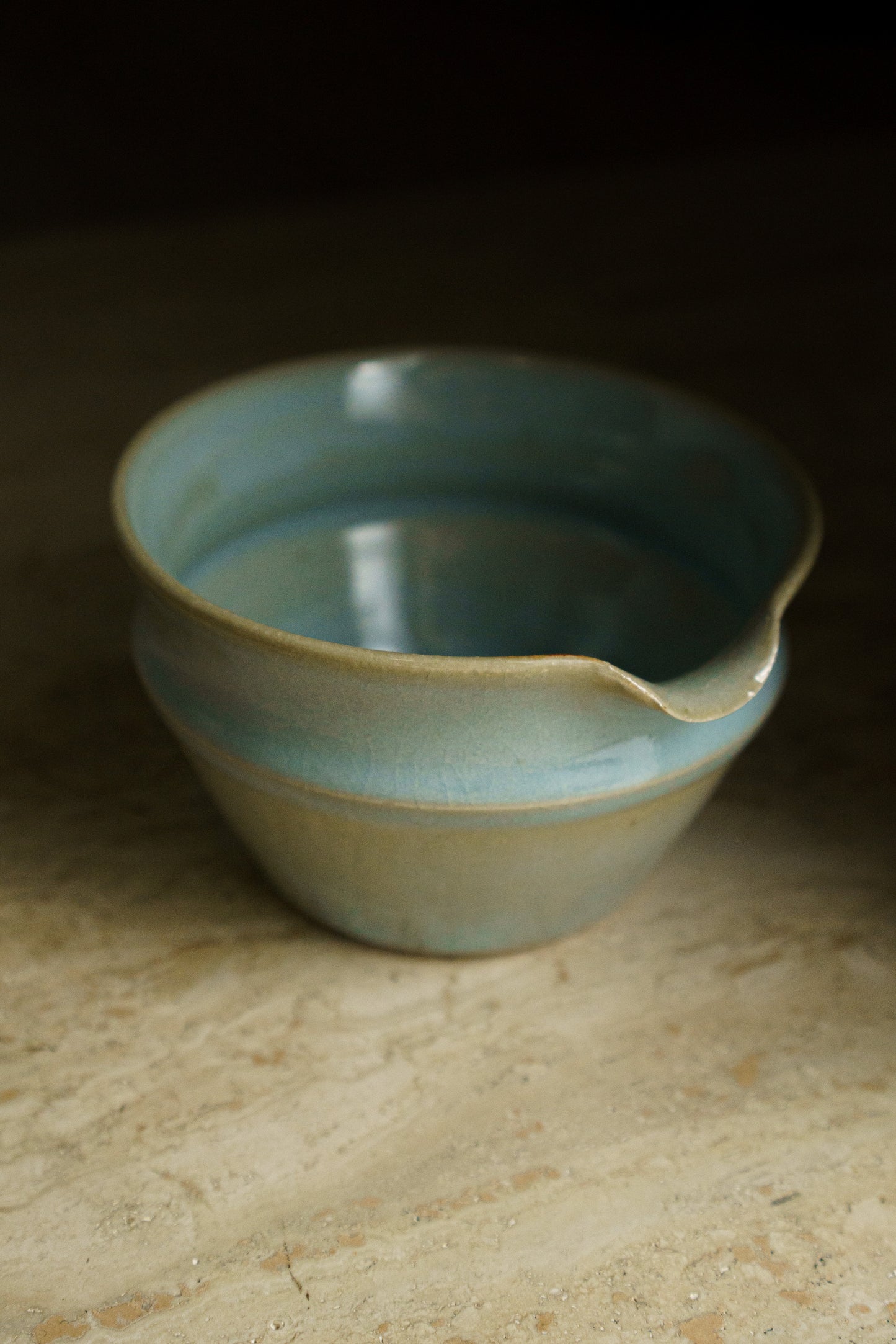 Collared Matcha Bowl in Icy Crackle Blue