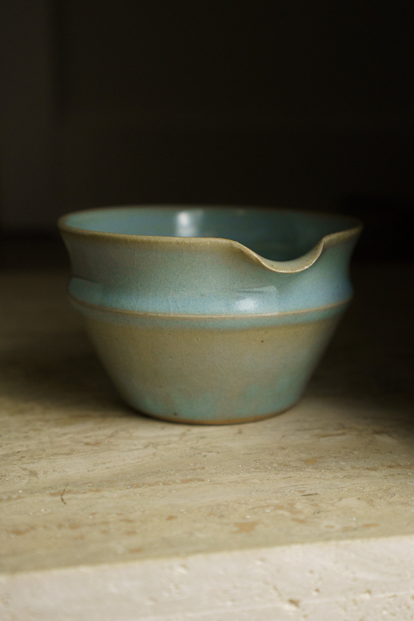 Collared Matcha Bowl in Icy Crackle Blue