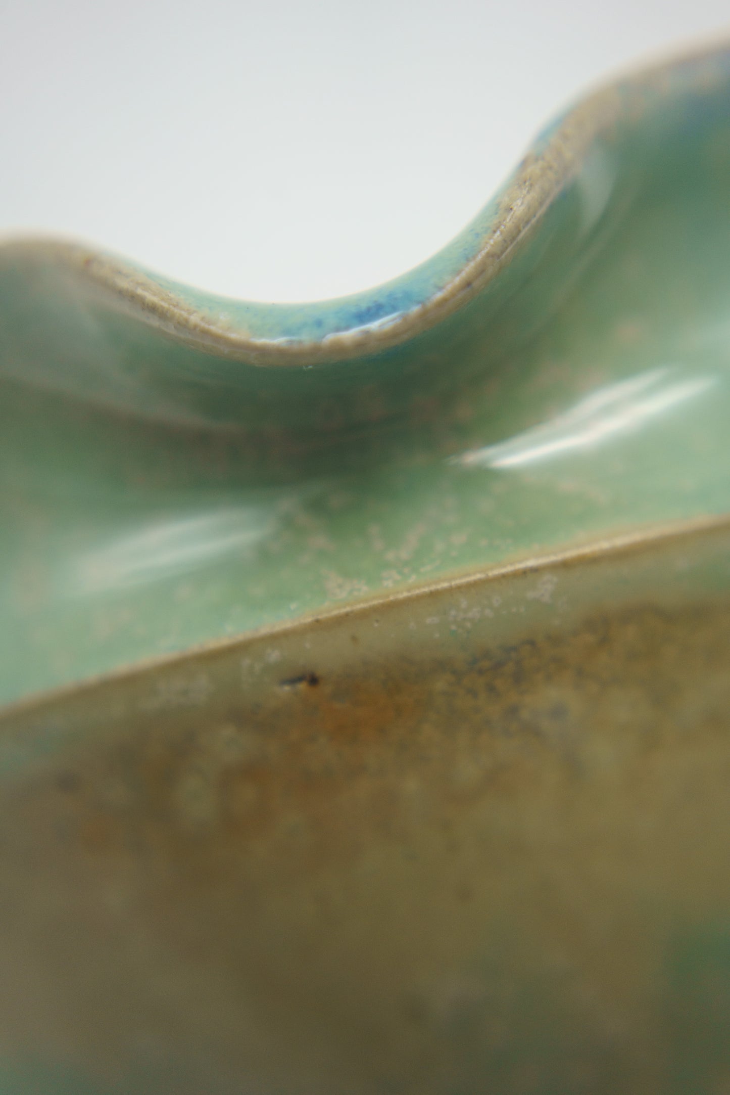 Collared Matcha Bowl in Cerulean