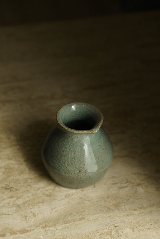 Celadon Three-Foot Pourer