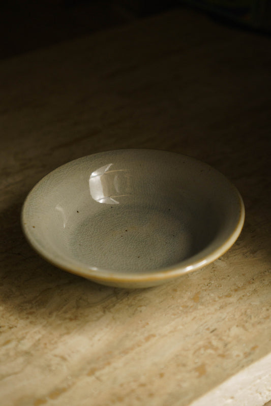 Wide Three-Footed Ice Cream Bowl