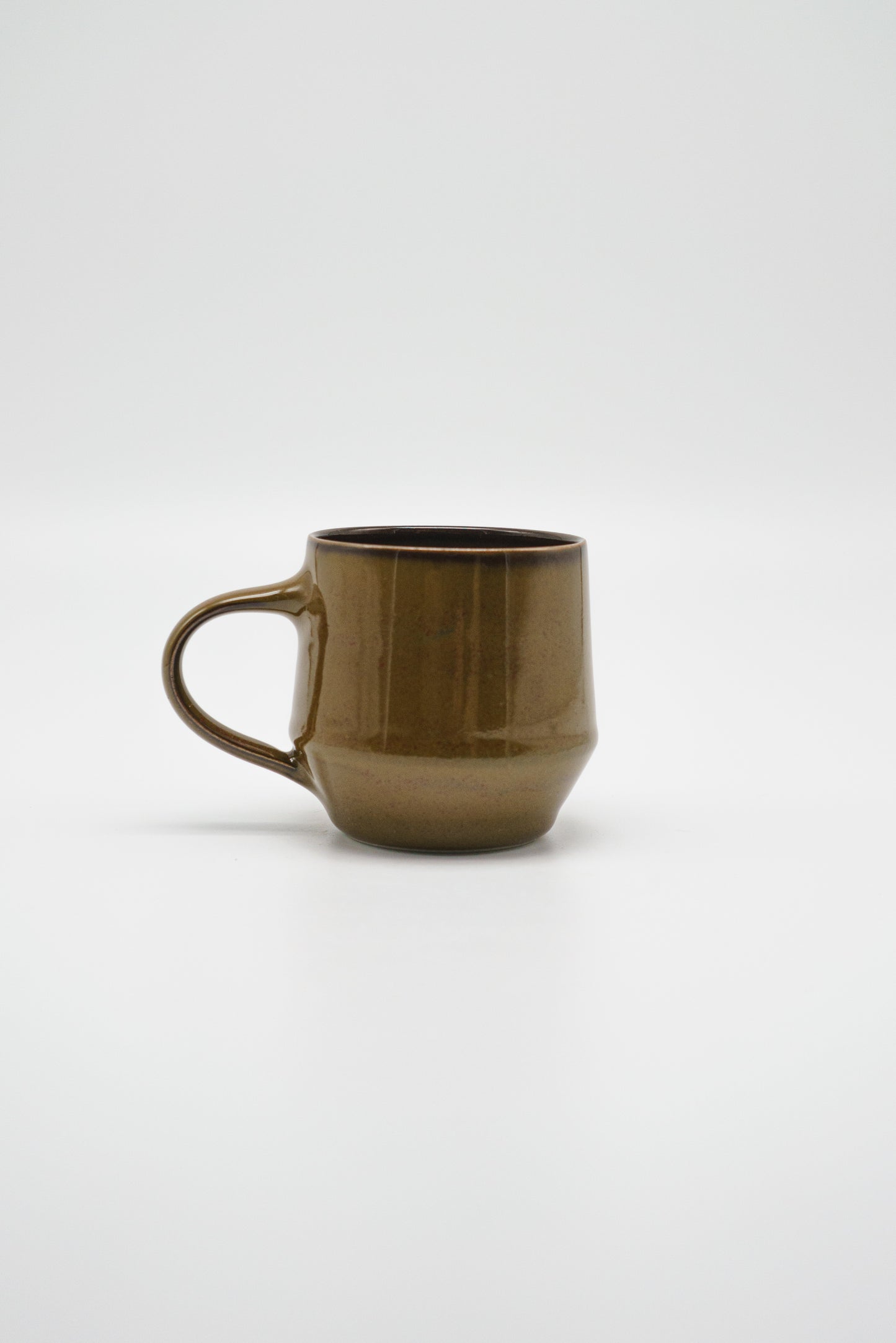 Strawberry Mug in Earthy Tan