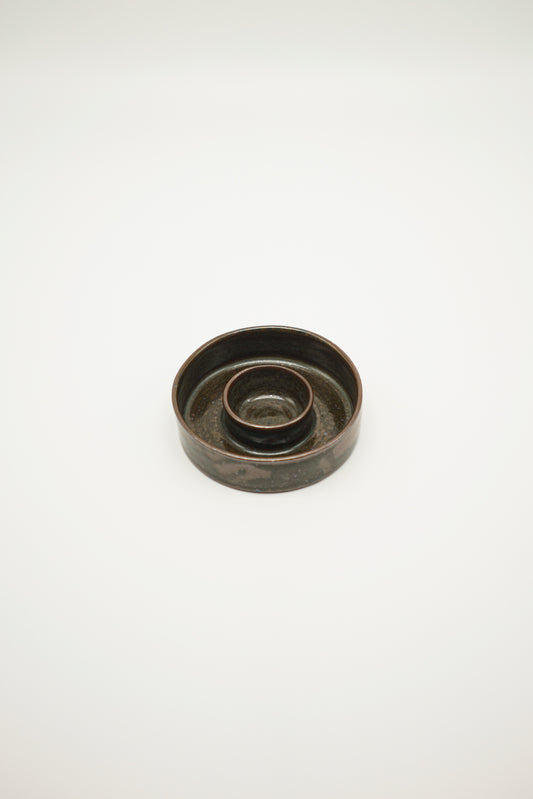 Mini Slow Feeder in Glossy Brown