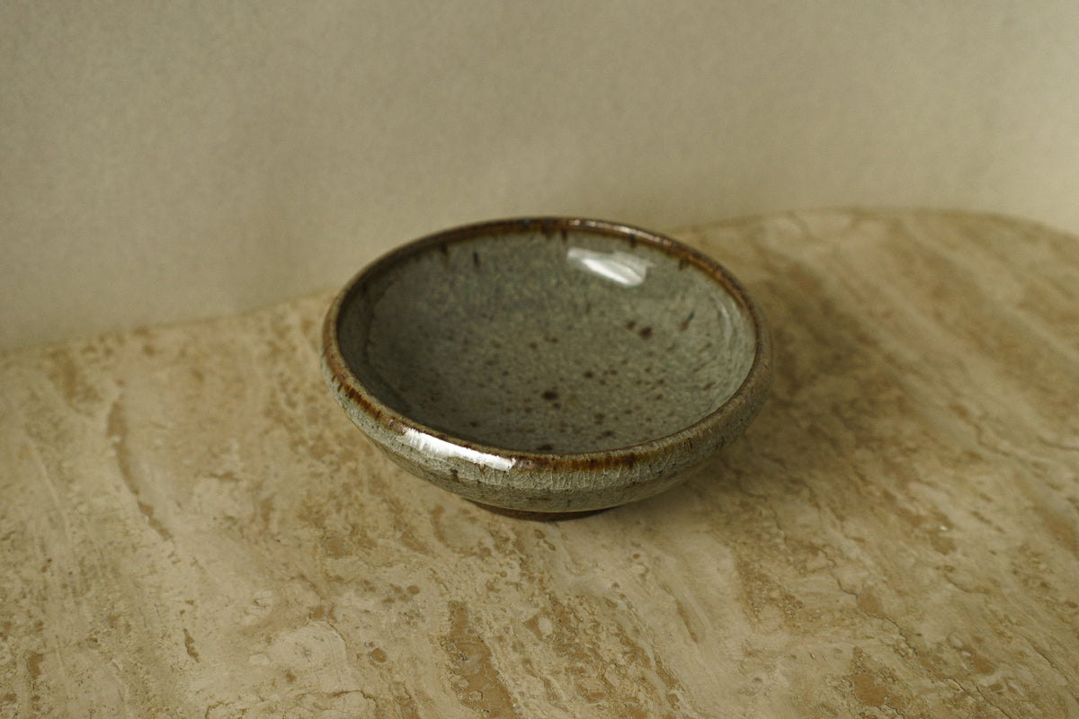 Tapered Rim Bowl